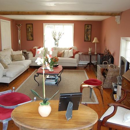 Pickwick House Bed and Breakfast Stoke by Clare Exterior foto