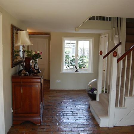 Pickwick House Bed and Breakfast Stoke by Clare Exterior foto